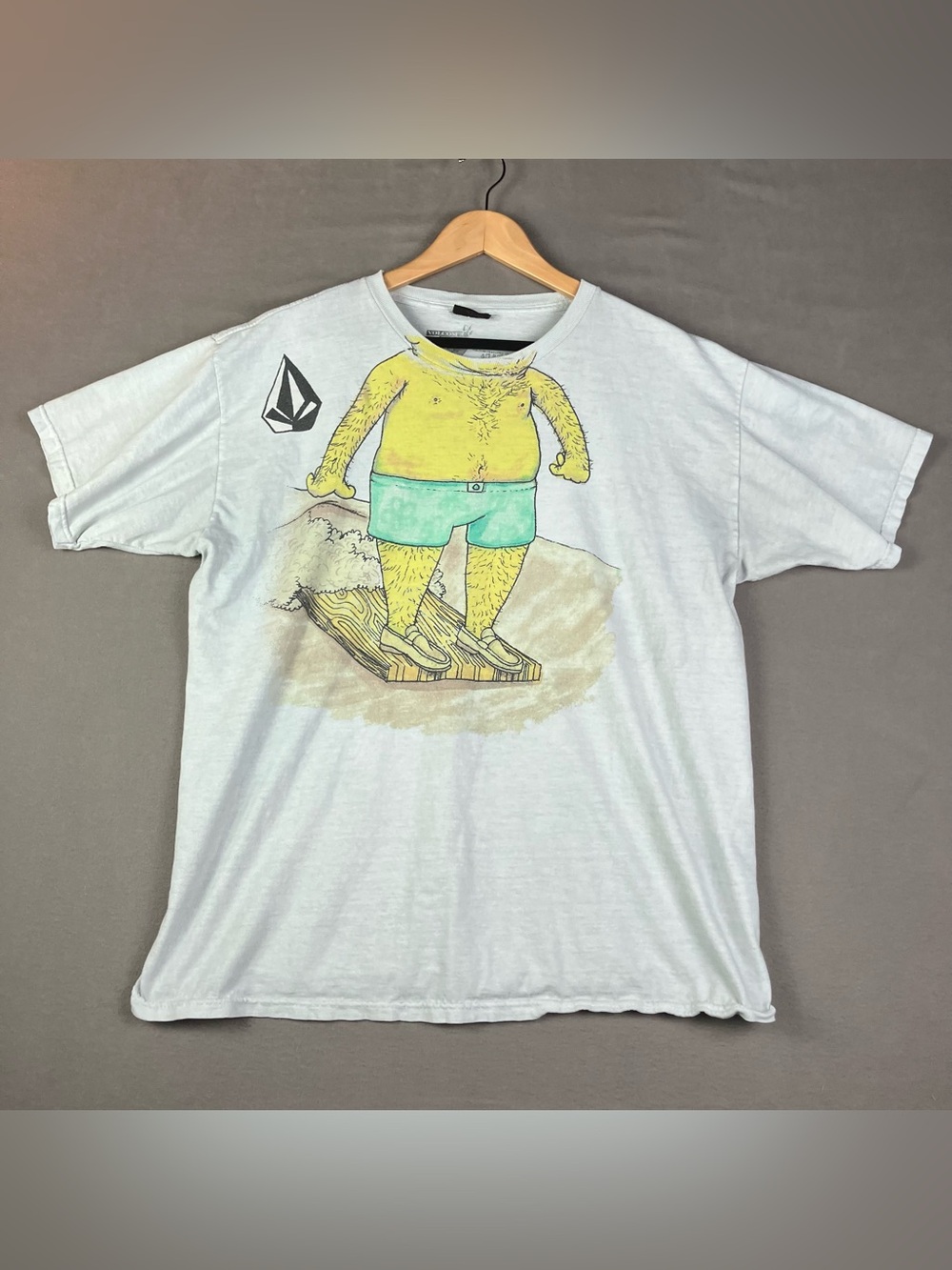 Vintage Volcom Featured Artist Series Mitch Froelich Graphic Tee Size Large. In
